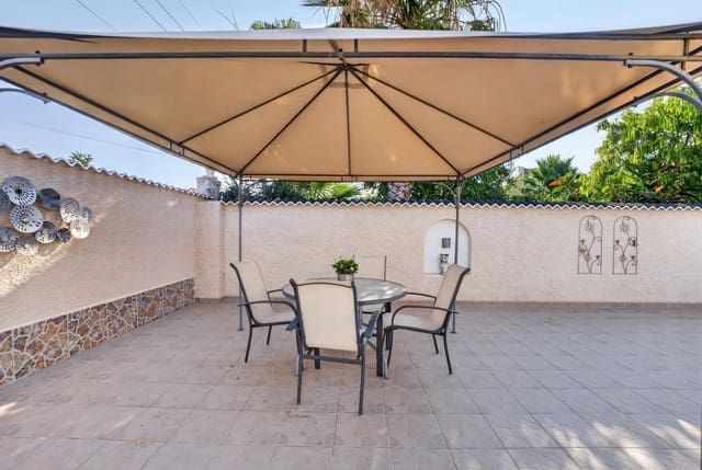 3 makuuhuone Huvila myytävänä paikassa San Luis, Torrevieja - 359 000 € (Ref: 9983406)
