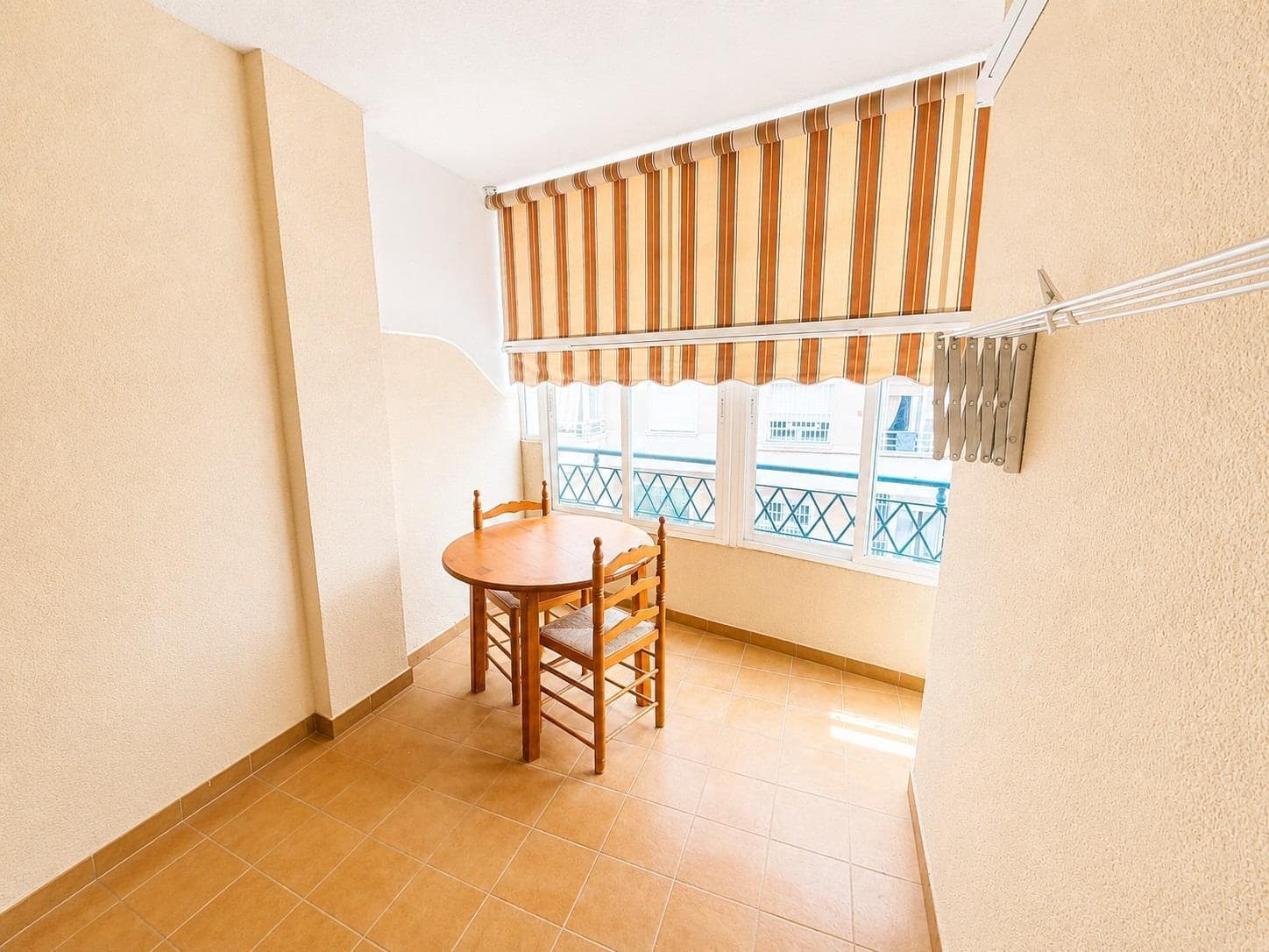 3 Zimmer Apartment zu verkaufen in Torrevieja - 127.000 € (Ref: 9983414)