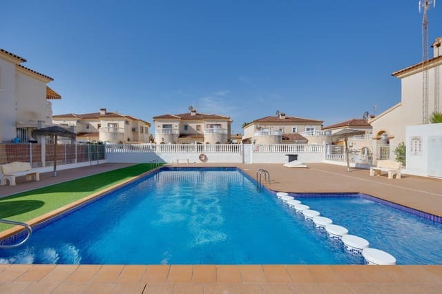 2 soveværelse Villa til salg i Aguas Nuevas, Torrevieja - € 189.900 (Ref: 9983422)