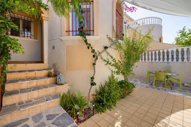 2 soveværelse Villa til salg i Aguas Nuevas, Torrevieja - € 189.900 (Ref: 9983422)