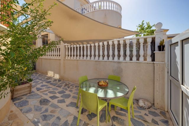 2 soveværelse Villa til salg i Aguas Nuevas, Torrevieja - € 189.900 (Ref: 9983422)