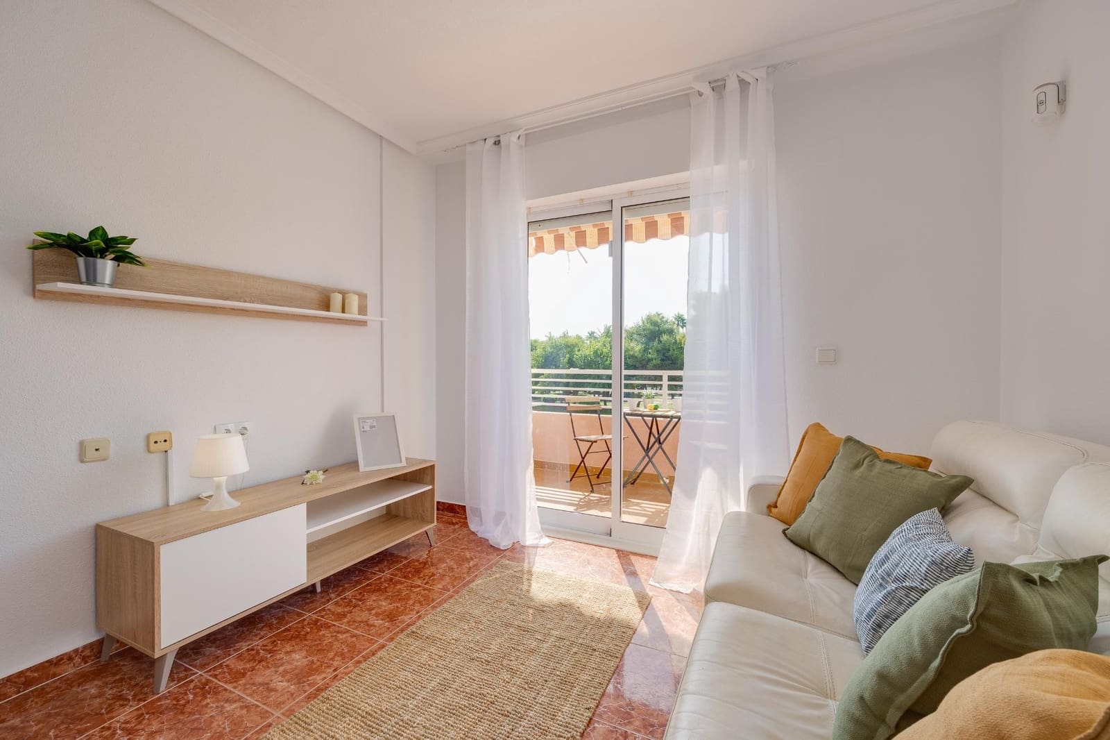 2 chambre Appartement à vendre à Torrevieja - 137 900 € (Ref: 9983423)