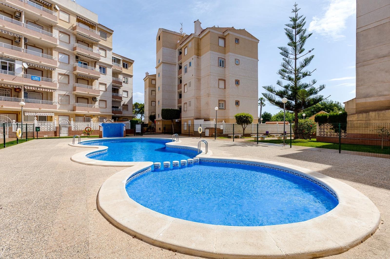 2 chambre Appartement à vendre à Torrevieja - 137 900 € (Ref: 9983423)