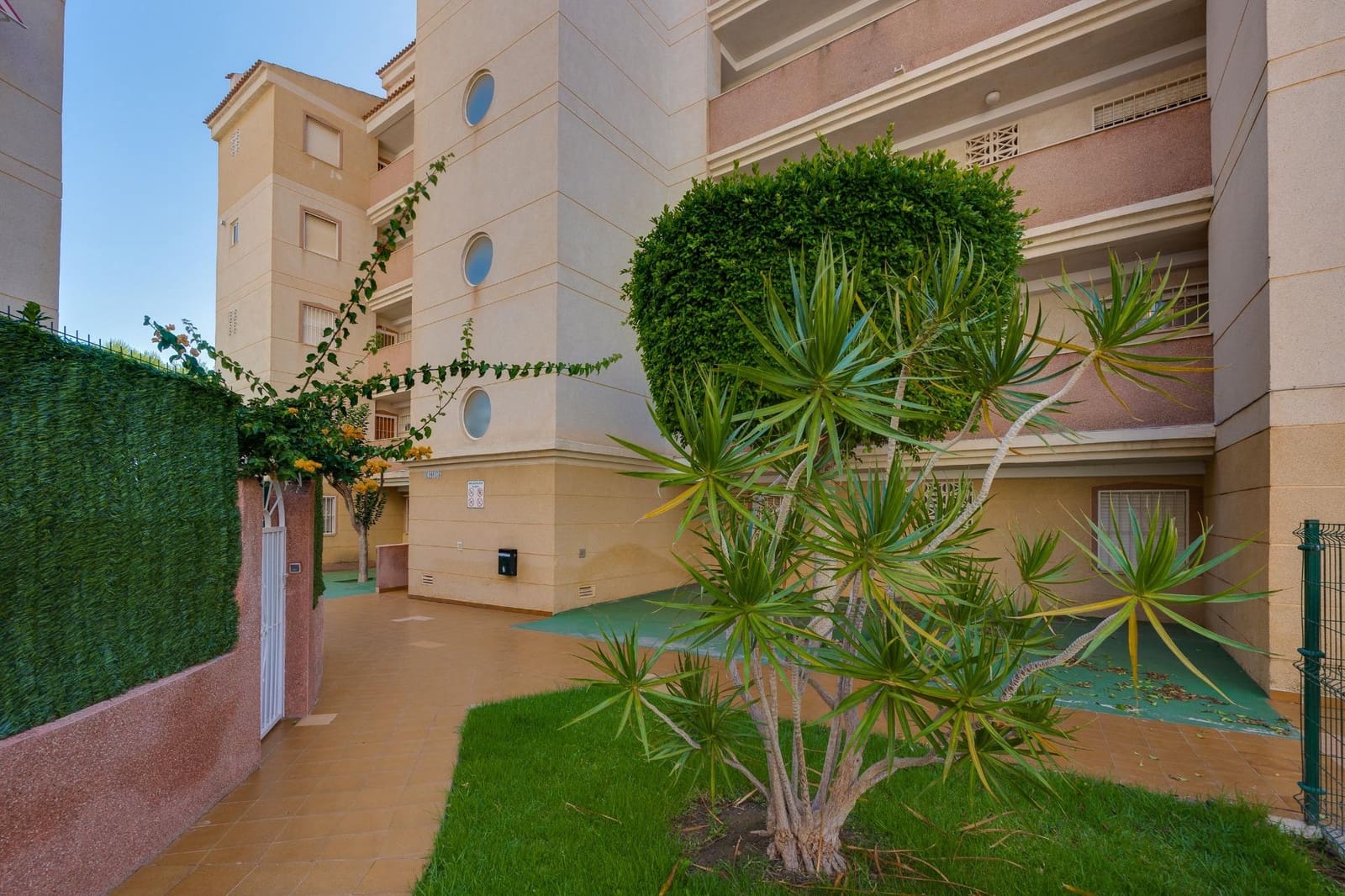 2 chambre Appartement à vendre à Torrevieja - 137 900 € (Ref: 9983423)