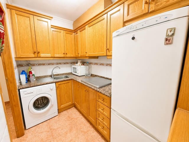 2 makuuhuone Huoneisto myytävänä paikassa Centro - Muelle Pesquero, Torrevieja - 127 000 € (Ref: 9983426)