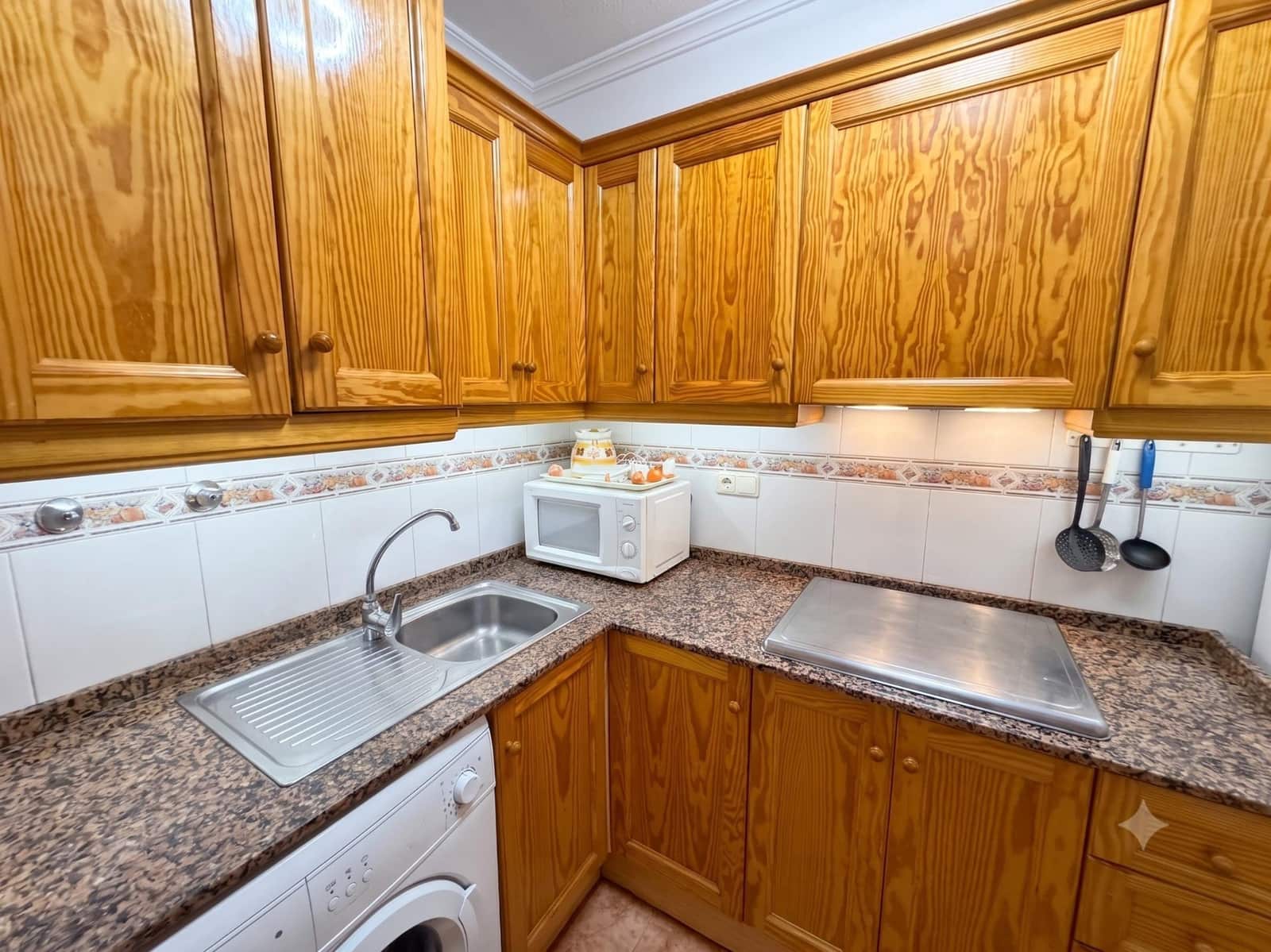 2 makuuhuone Huoneisto myytävänä paikassa Torrevieja - 127 000 € (Ref: 9983426)