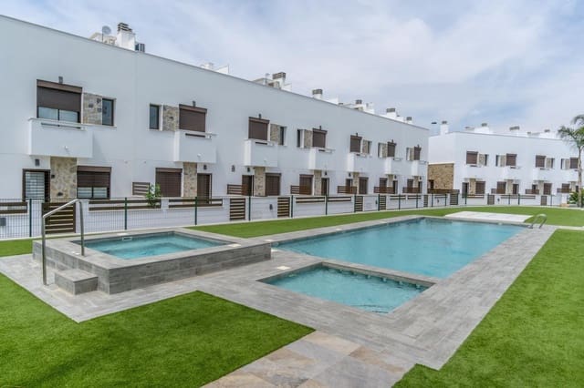 3 chambre Maison de Ville à vendre à El Chaparral - La Siesta - La Torreta, Torrevieja - 323 000 € (Ref: 9983429)