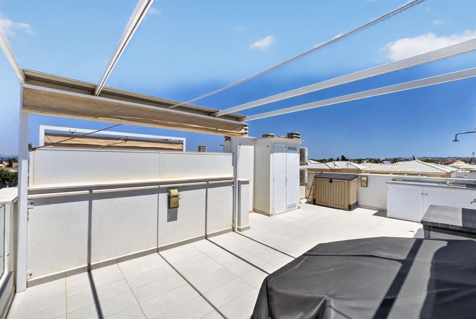 3 bedroom Townhouse for sale in Torrevieja - € 323,000 (Ref: 9983429)