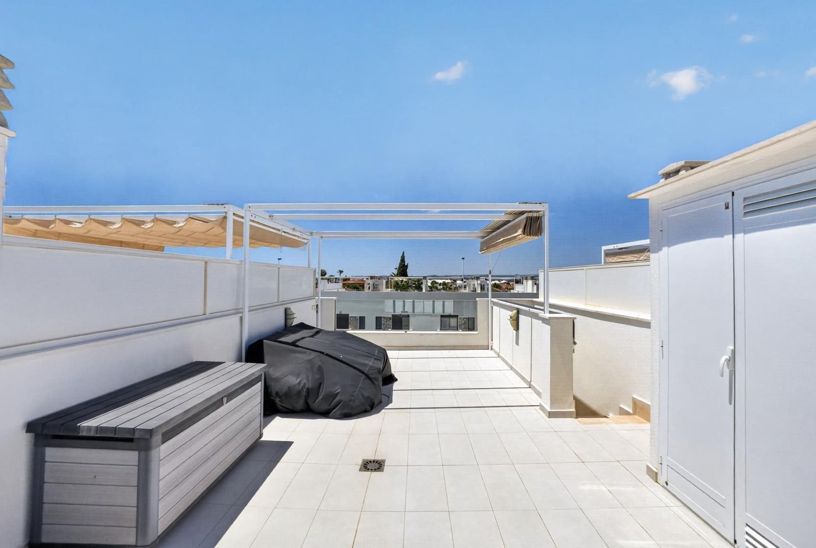 3 bedroom Townhouse for sale in Torrevieja - € 323,000 (Ref: 9983429)