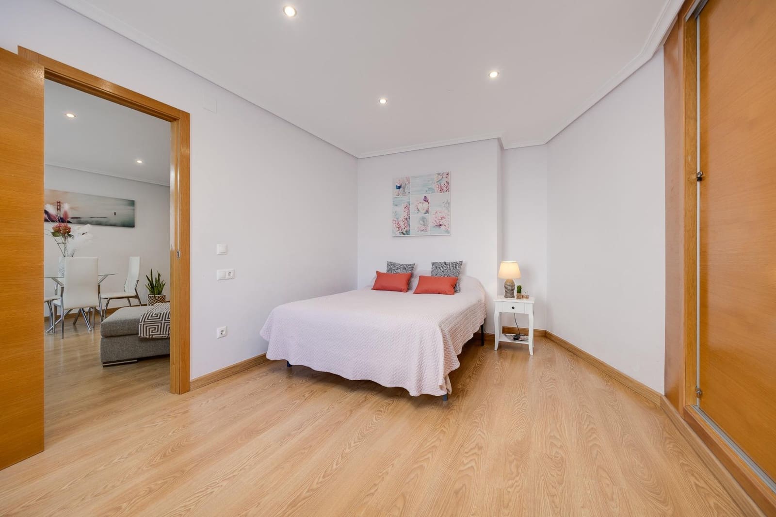 2 slaapkamer Appartement te koop in Torrevieja - € 159.900 (Ref: 9983433)