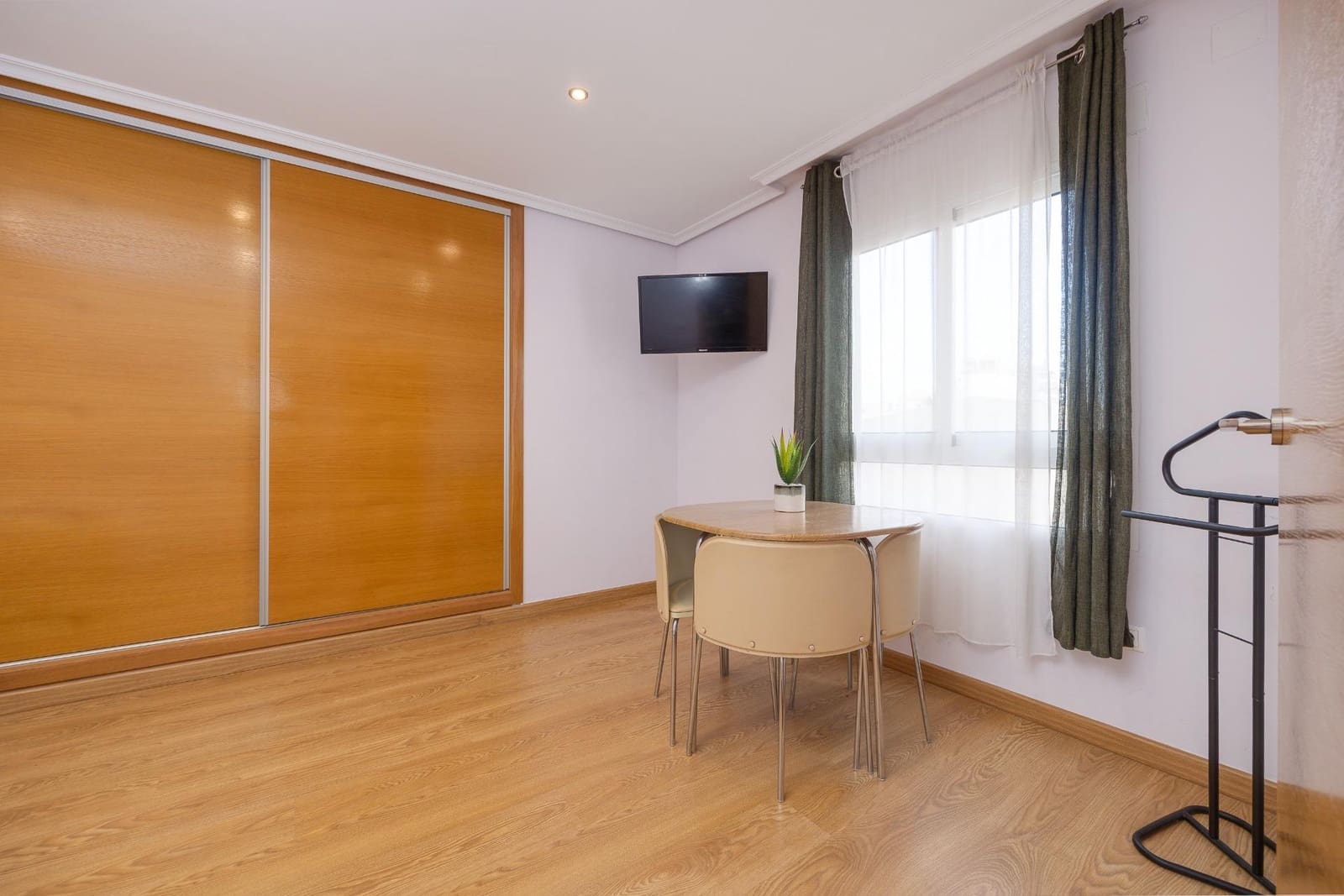 2 slaapkamer Appartement te koop in Torrevieja - € 159.900 (Ref: 9983433)