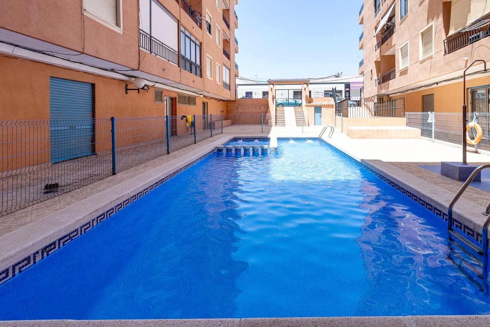 2 slaapkamer Appartement te koop in Torrevieja - € 159.900 (Ref: 9983433)