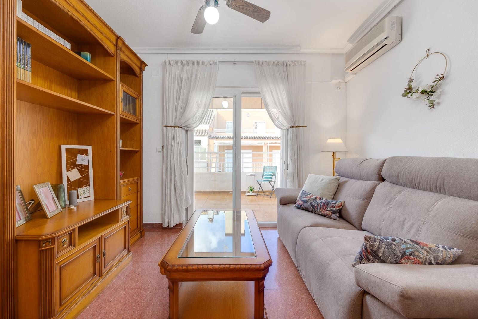 2 soverom Penthouse til salgs i Torrevieja - € 199 900 (Ref: 9983436)