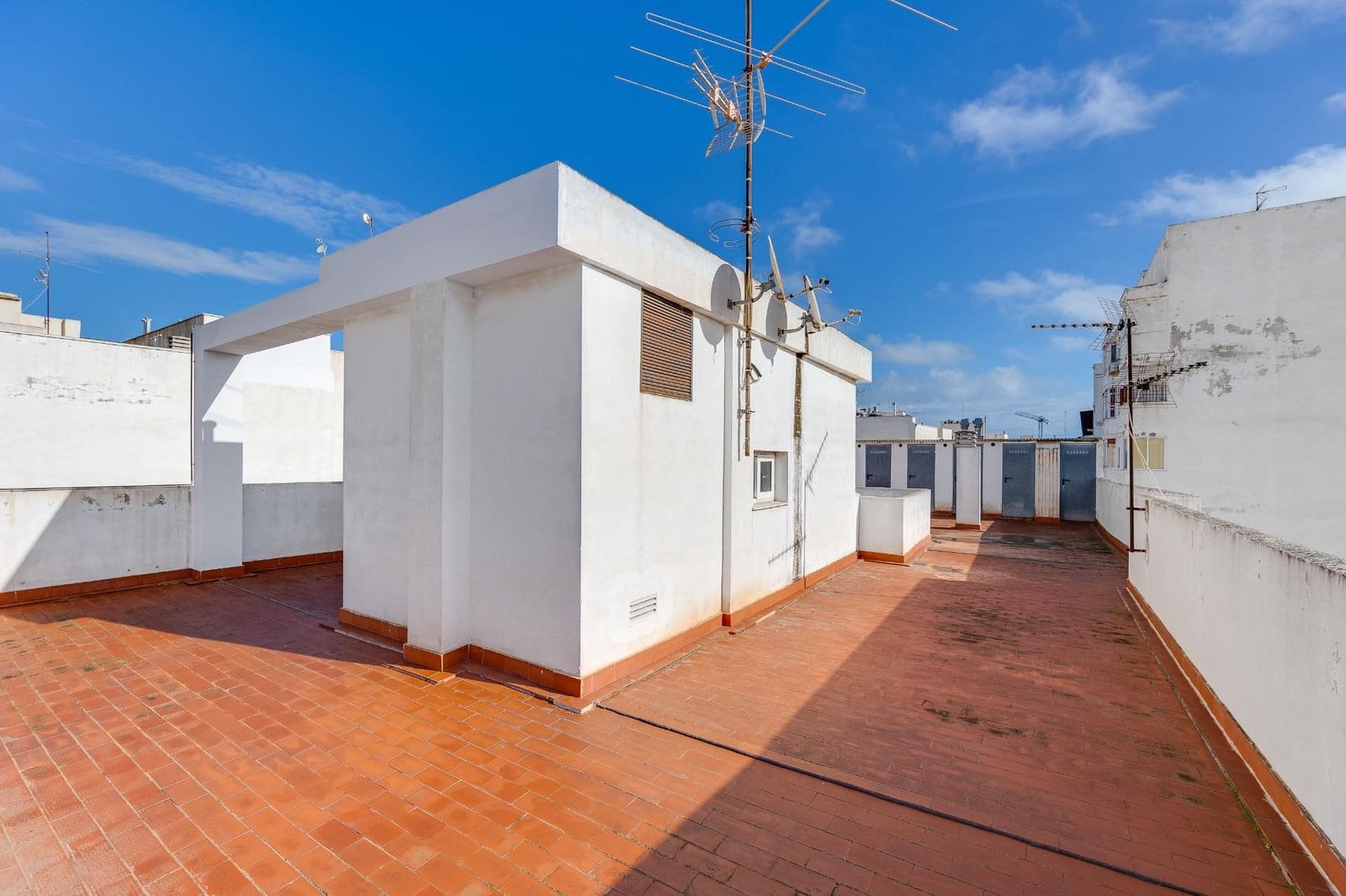 2 soverom Penthouse til salgs i Torrevieja - € 199 900 (Ref: 9983436)