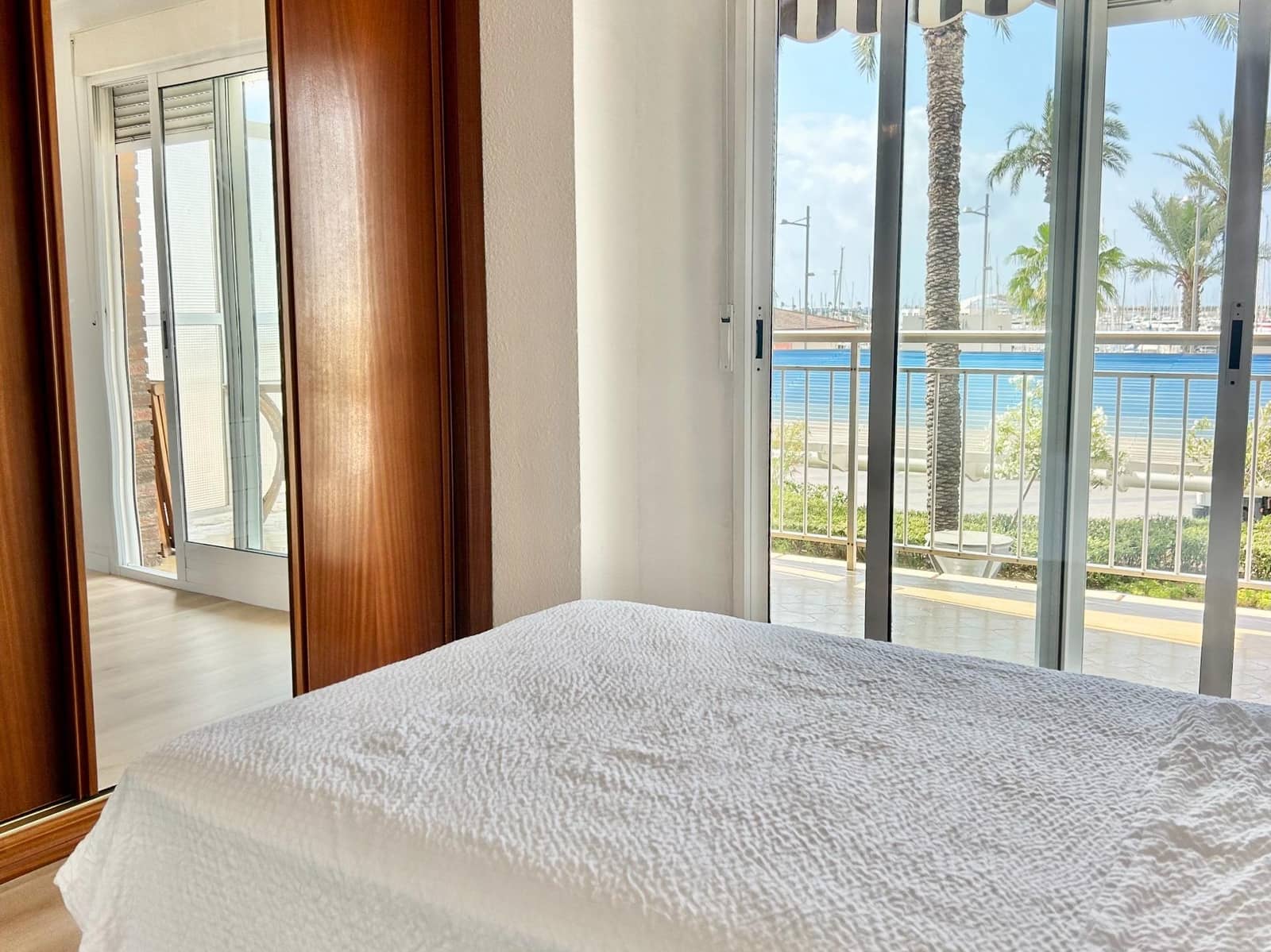 4 slaapkamer Appartement te koop in Torrevieja - € 380.000 (Ref: 9983437)