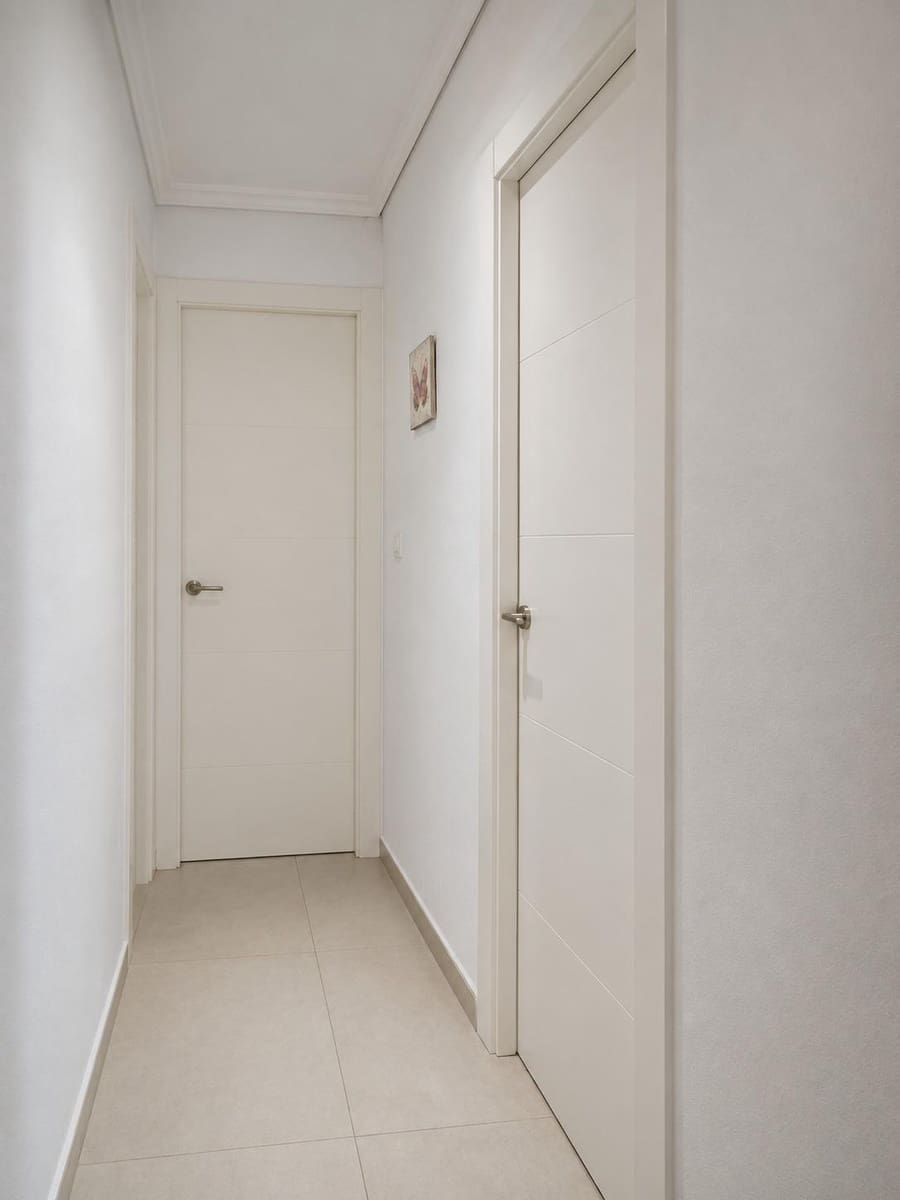 2 sovrum Lägenhet till salu i Torrevieja - 129 900 € (Ref: 9983438)