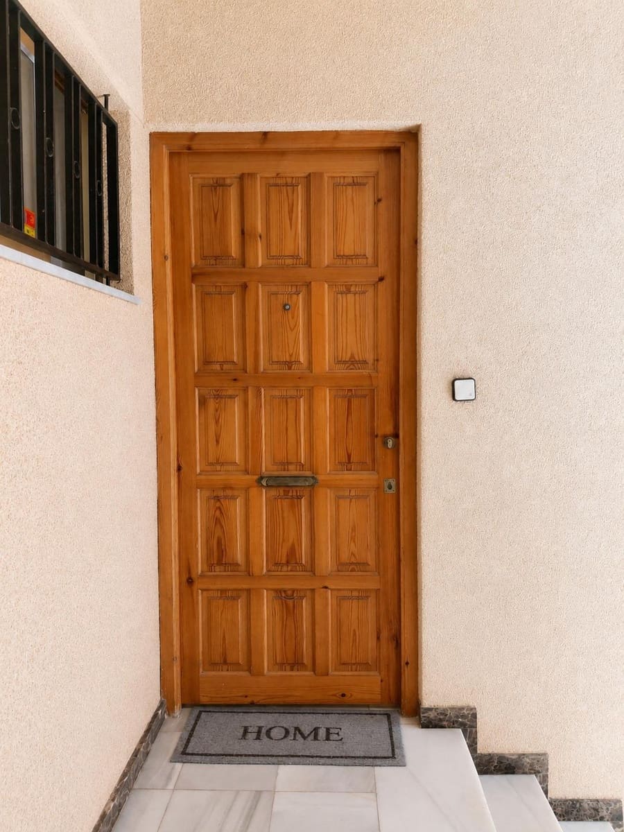 2 sovrum Lägenhet till salu i Torrevieja - 129 900 € (Ref: 9983438)
