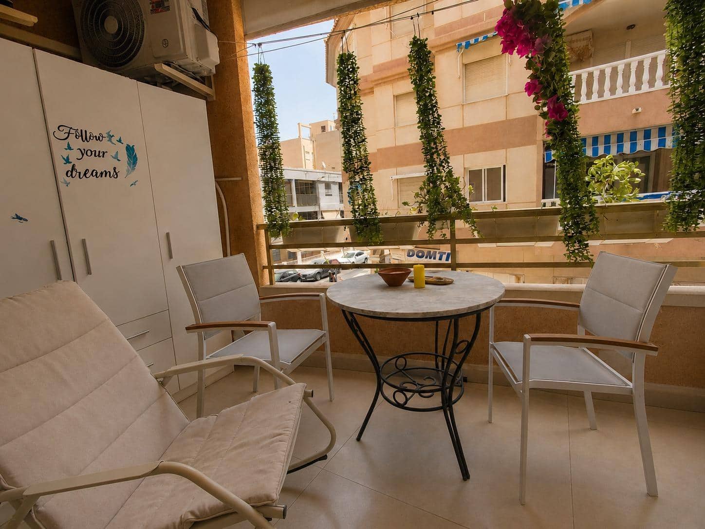 2 sovrum Lägenhet till salu i Torrevieja - 129 900 € (Ref: 9983438)