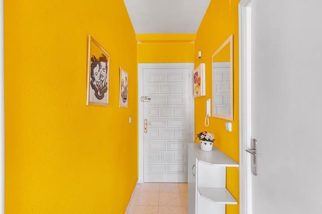 1 sovrum Lägenhet till salu i Torrevieja - 143 900 € (Ref: 9983439)