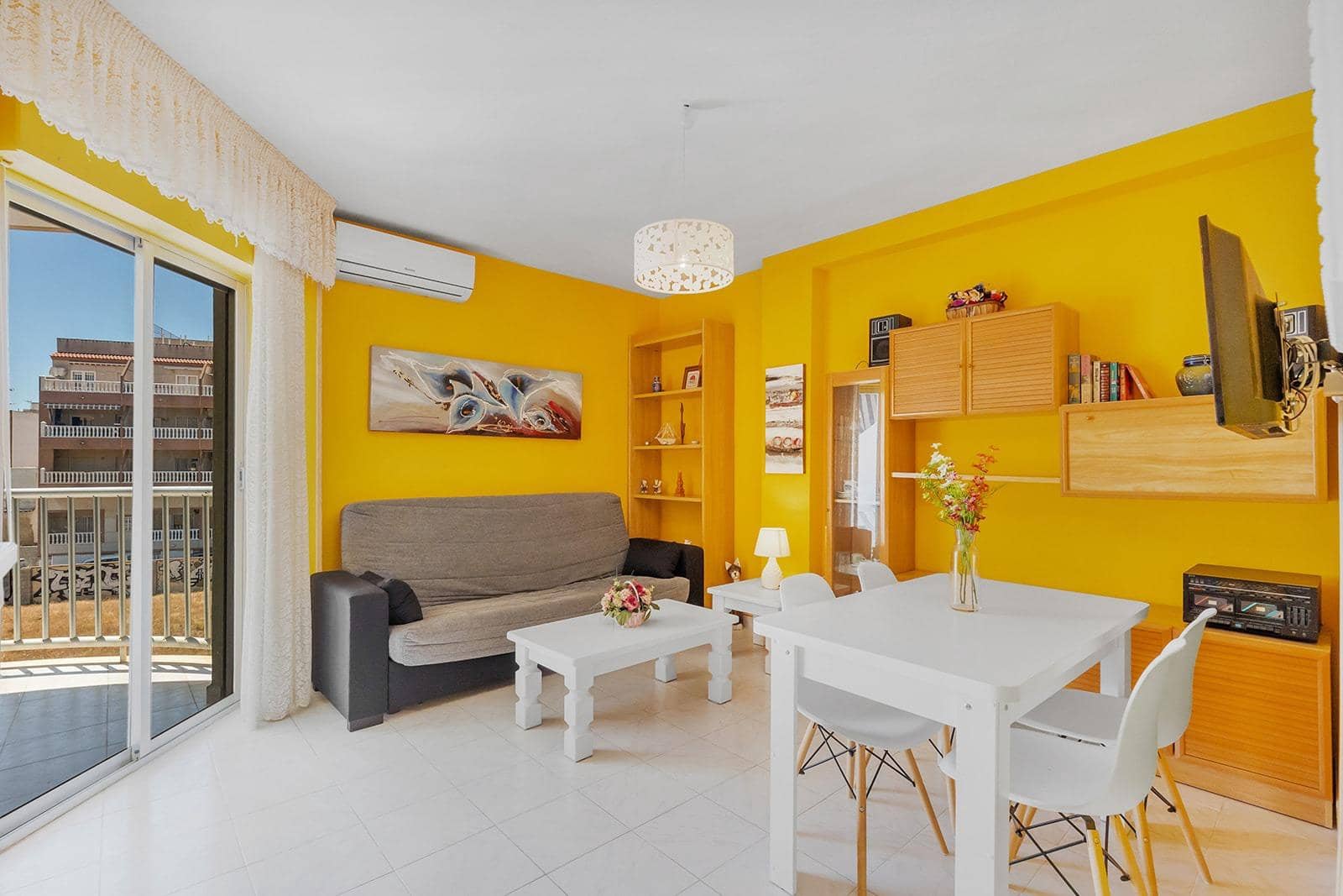 1 sovrum Lägenhet till salu i Torrevieja - 143 900 € (Ref: 9983439)