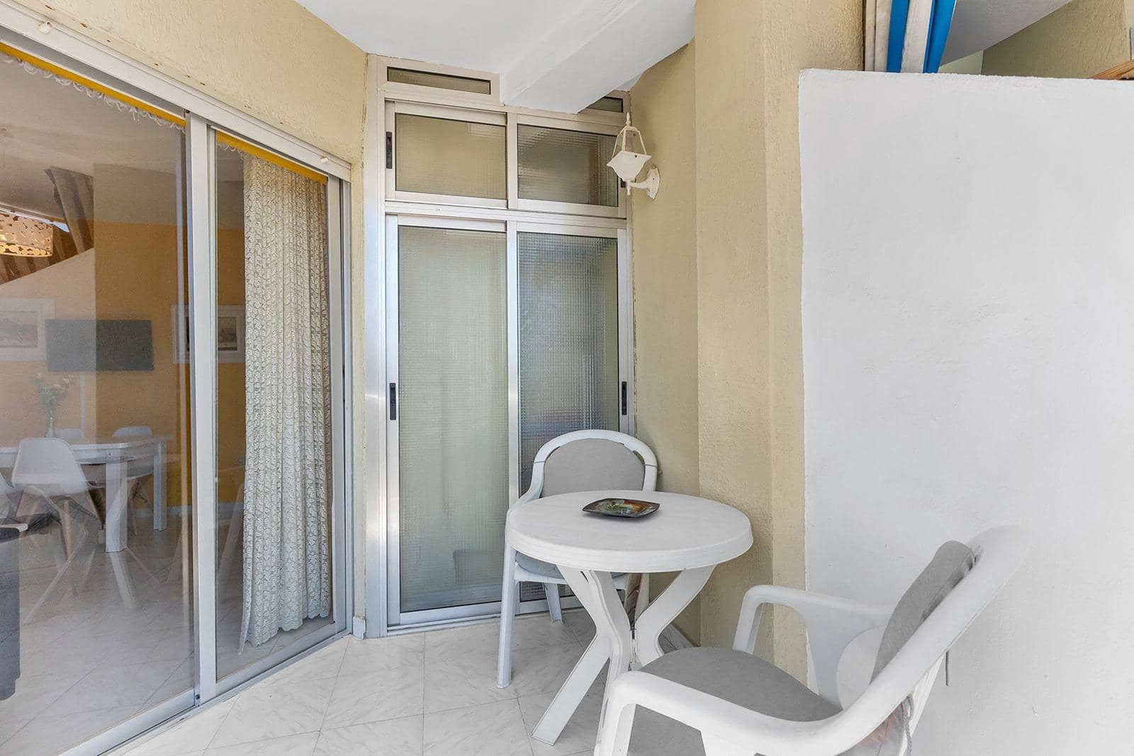 1 sovrum Lägenhet till salu i Torrevieja - 143 900 € (Ref: 9983439)