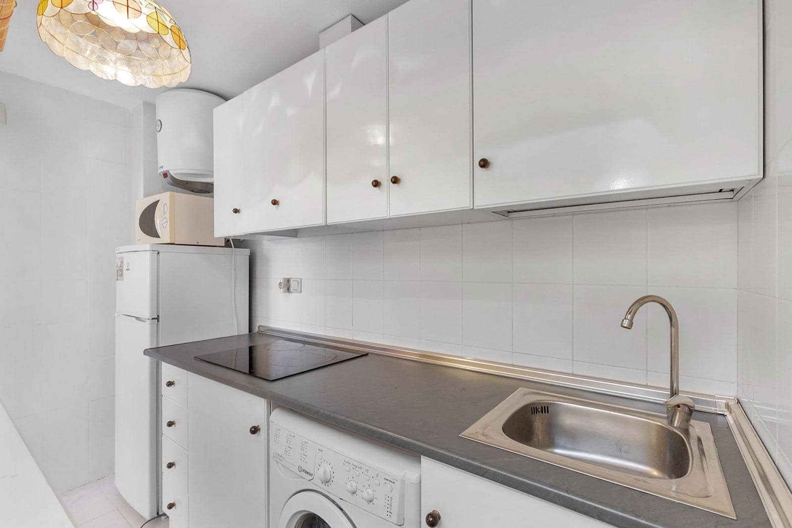 1 sovrum Lägenhet till salu i Torrevieja - 143 900 € (Ref: 9983439)