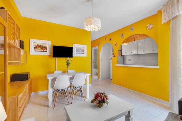 1 sovrum Lägenhet till salu i Torrevieja - 143 900 € (Ref: 9983439)