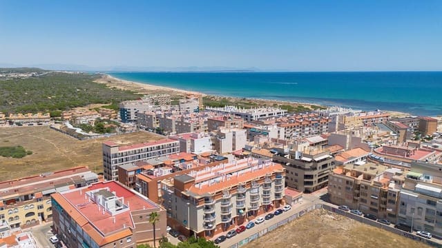 1 sovrum Lägenhet till salu i Torrevieja - 143 900 € (Ref: 9983439)