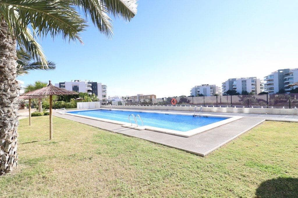 3 slaapkamer Appartement te koop in Villamartin - € 335.000 (Ref: 9983442)