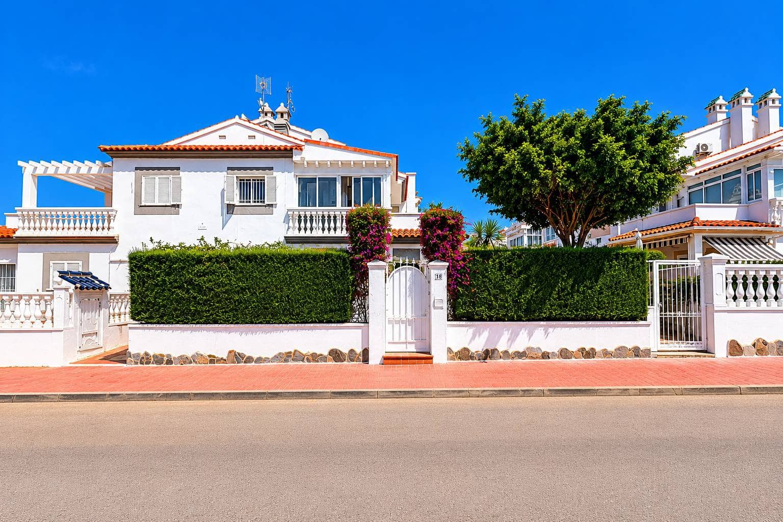 3 soveværelse Byhus til salg i Orihuela Costa - € 349.000 (Ref: 9983465)