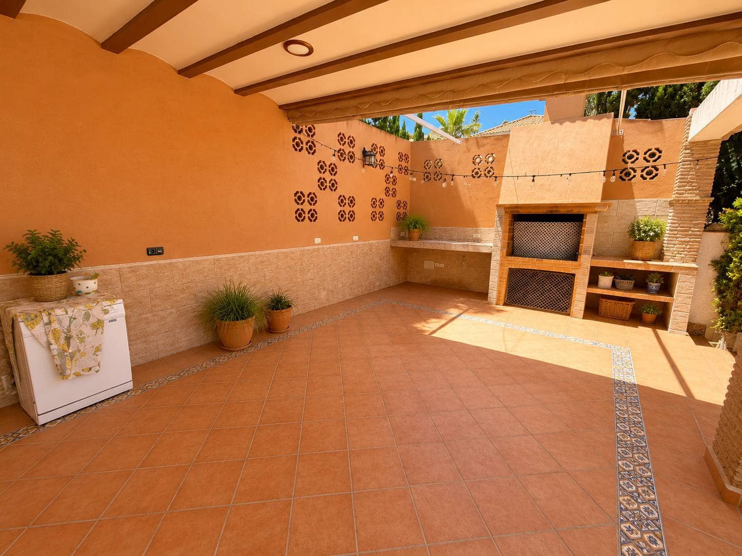 2 sovrum Villa till salu i Torrevieja - 348 000 € (Ref: 9983466)