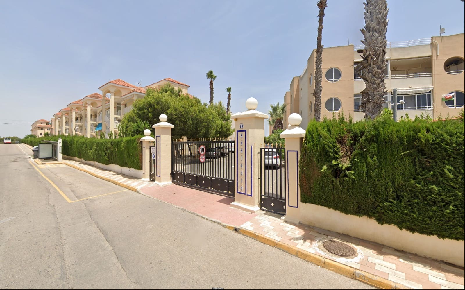 2 soverom Leilighet til salgs i Torrevieja - € 116 950 (Ref: 9983469)