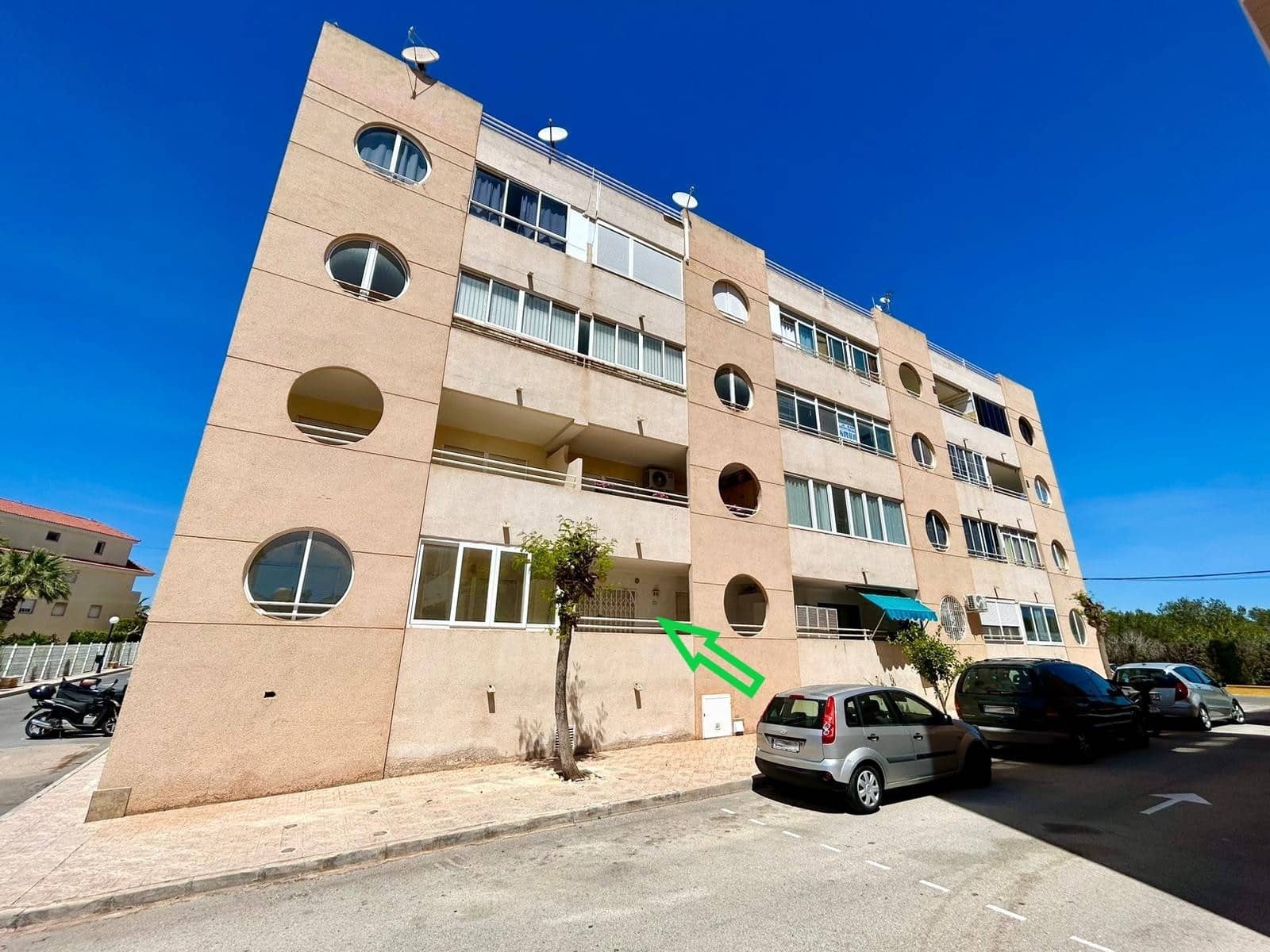 2 soverom Leilighet til salgs i Torrevieja - € 116 950 (Ref: 9983469)