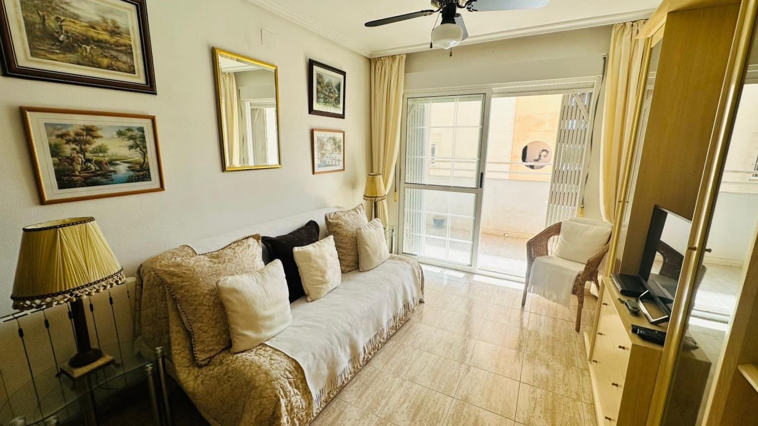 2 soverom Leilighet til salgs i Torrevieja - € 116 950 (Ref: 9983469)