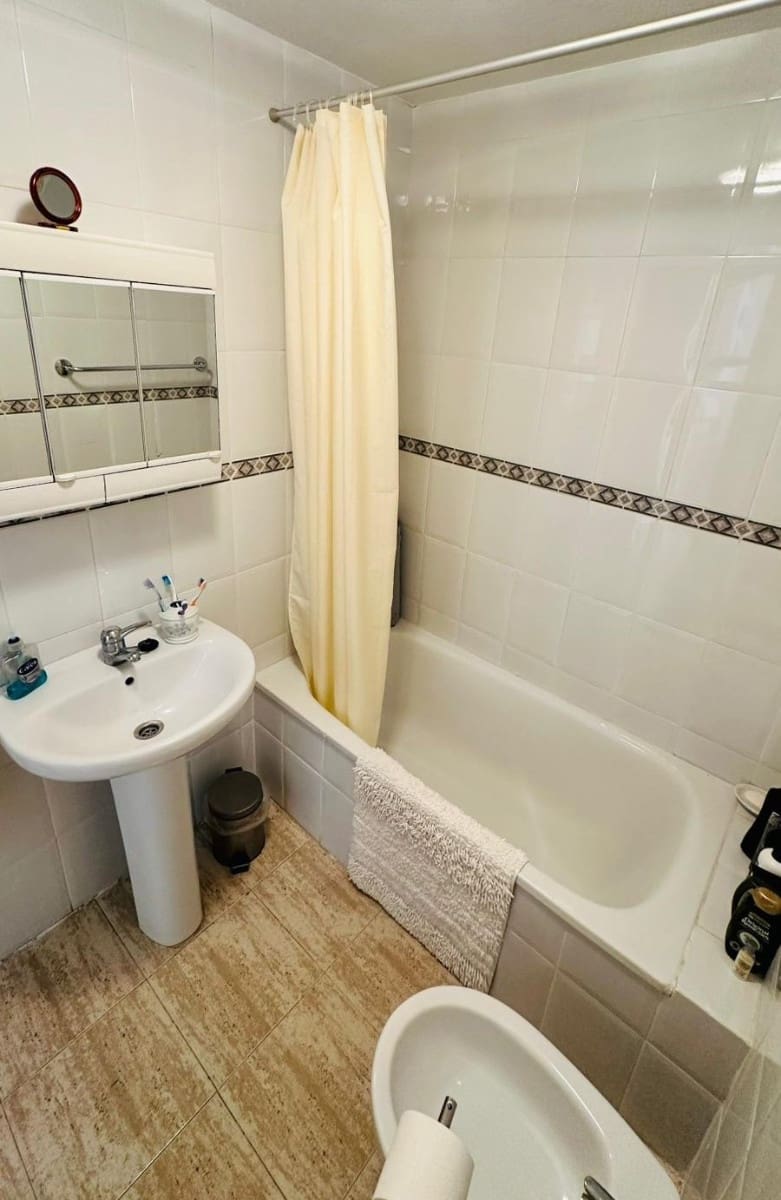 2 soverom Leilighet til salgs i Torrevieja - € 116 950 (Ref: 9983469)