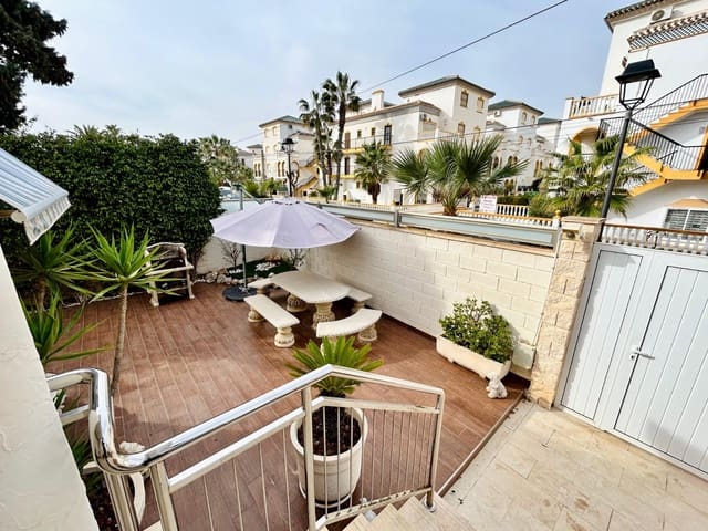 5 Zimmer Villa zu verkaufen in La Mata, Torrevieja - 1.117.000 € (Ref: 9983470)