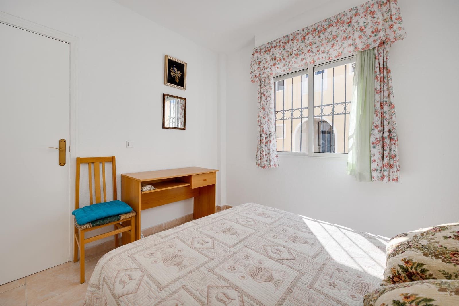 2 soveværelse Bungalow til salg i Torrevieja - € 149.900 (Ref: 9983471)
