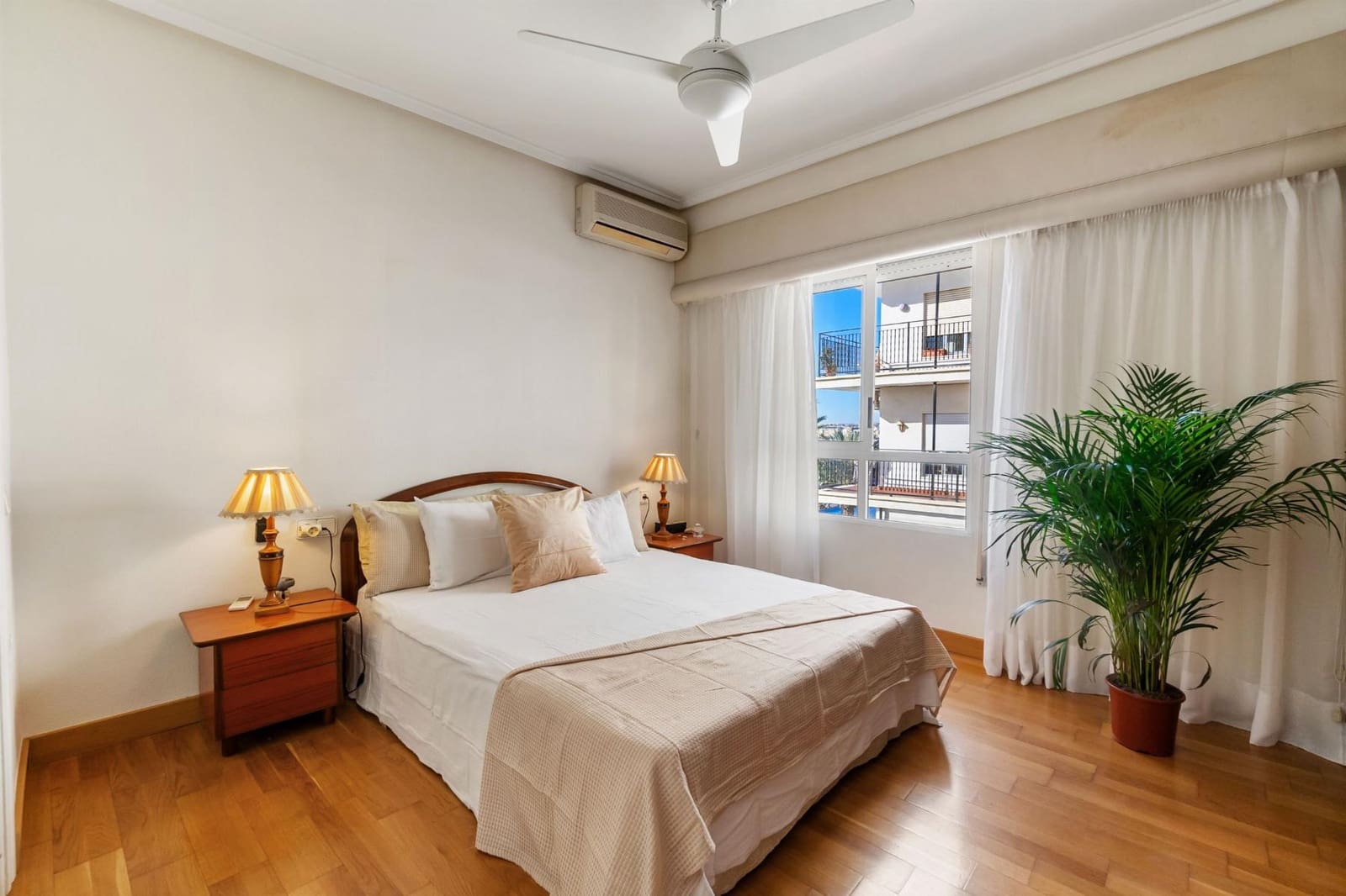 4 soveværelse Lejlighed til salg i Torrevieja - € 499.000 (Ref: 9983482)