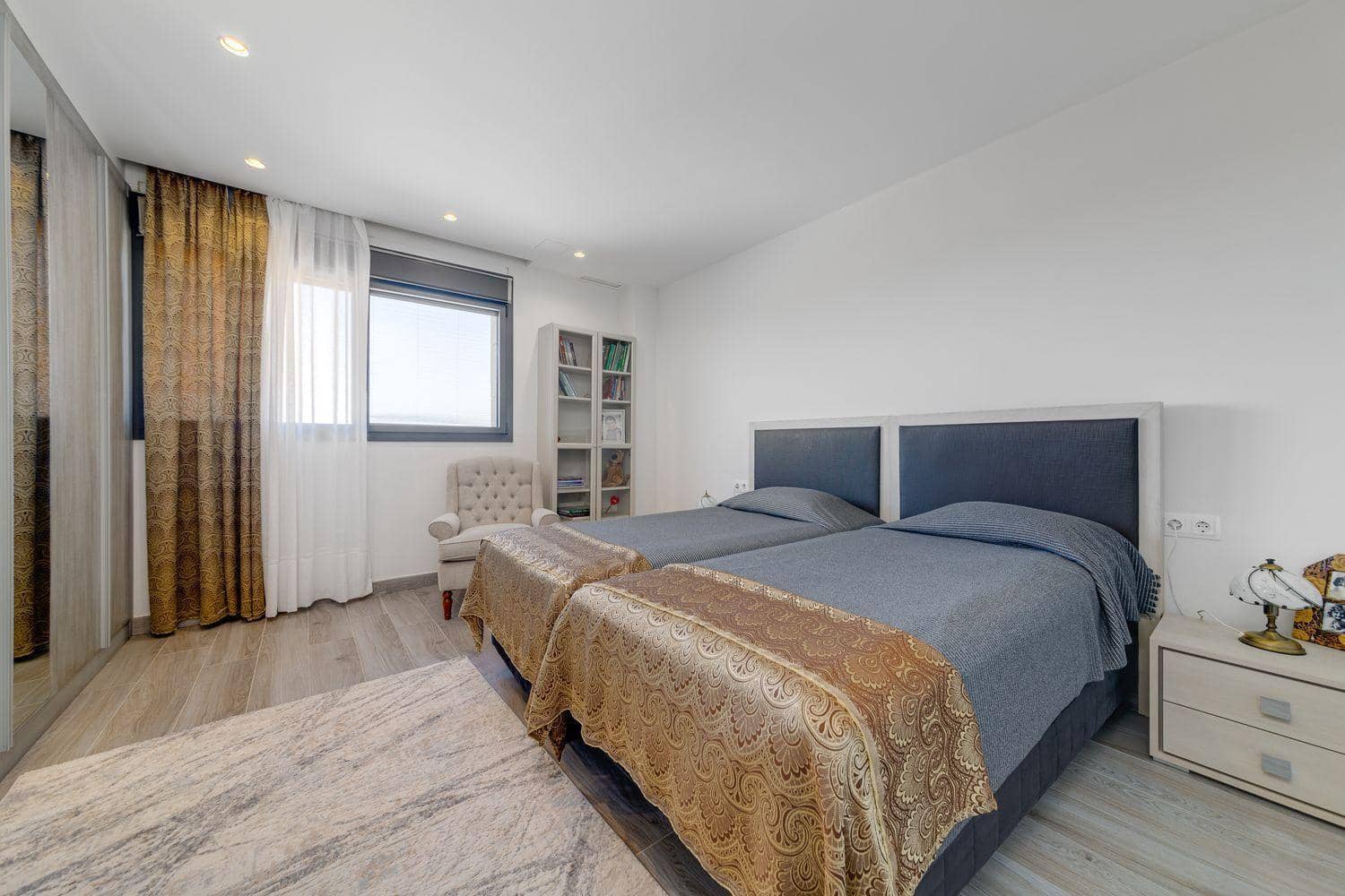 3 soveværelse Villa til salg i Torrevieja - € 1.275.000 (Ref: 9983483)