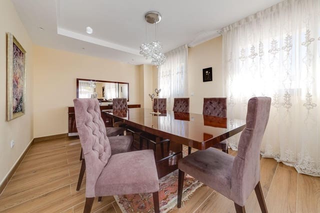 3 soveværelse Villa til salg i Los Frutales, Torrevieja - € 1.275.000 (Ref: 9983483)