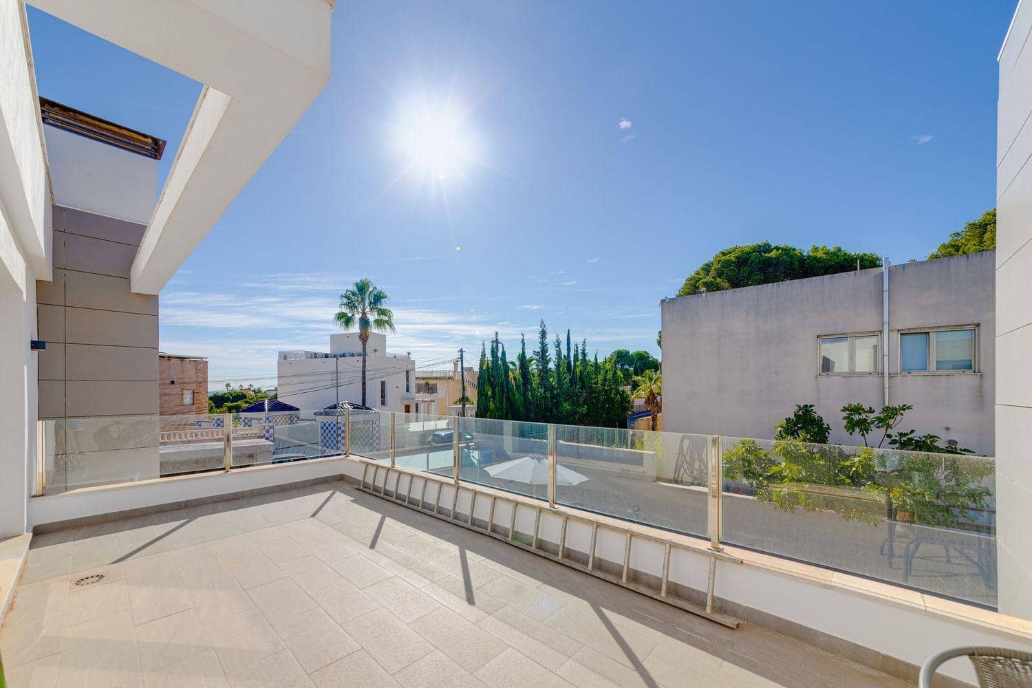 3 soveværelse Villa til salg i Torrevieja - € 1.275.000 (Ref: 9983483)