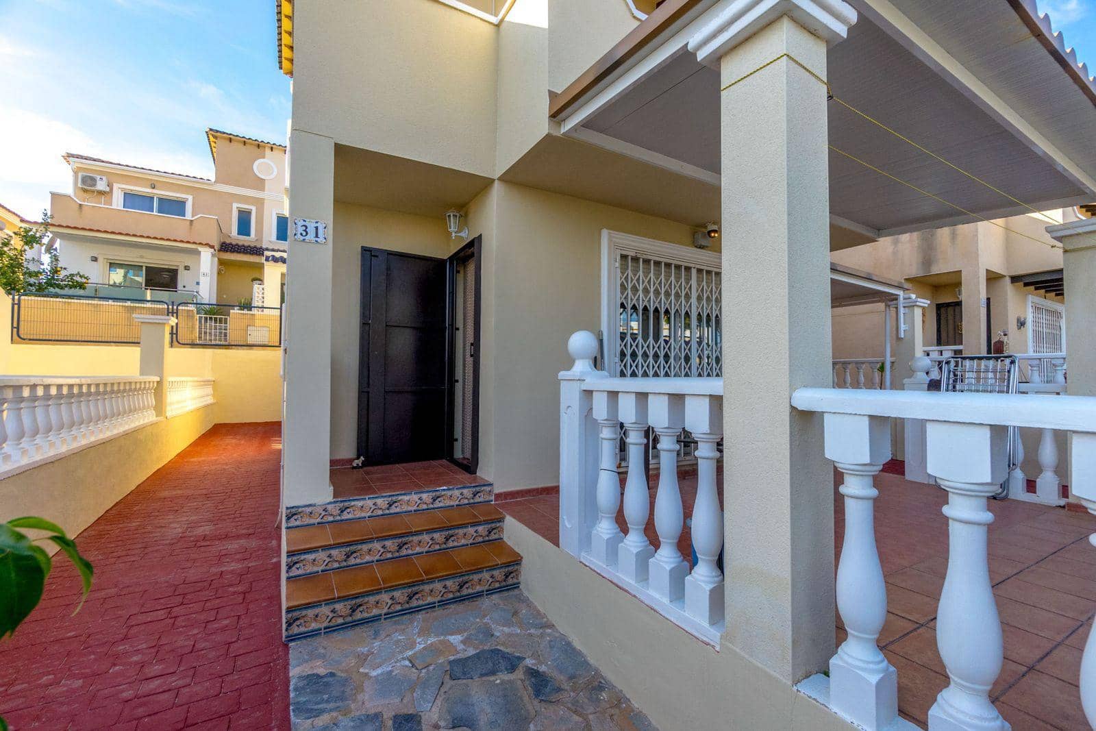 3 soverom Villa til salgs i Orihuela Costa - € 295 000 (Ref: 9983485)