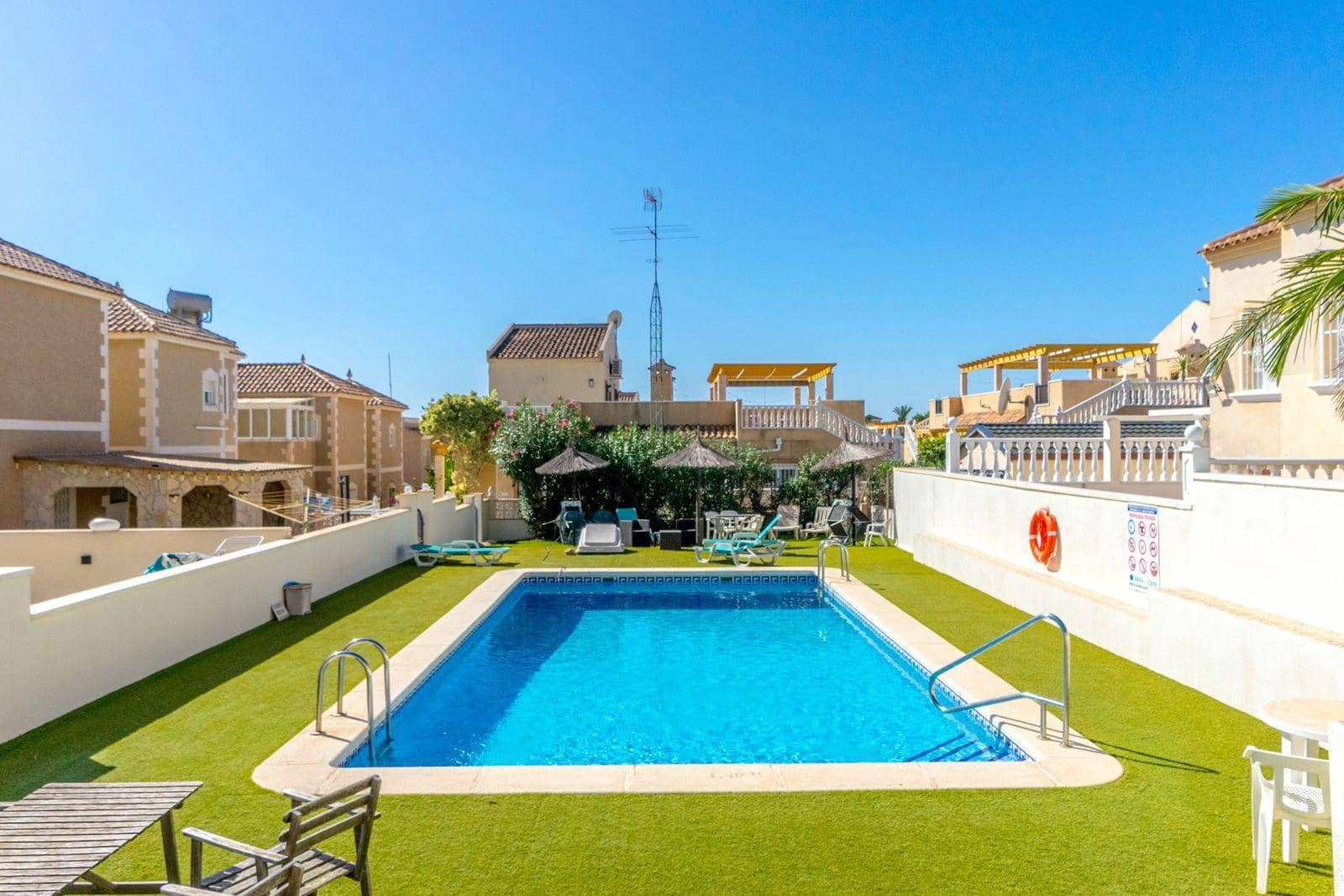 3 soverom Villa til salgs i Orihuela Costa - € 295 000 (Ref: 9983485)