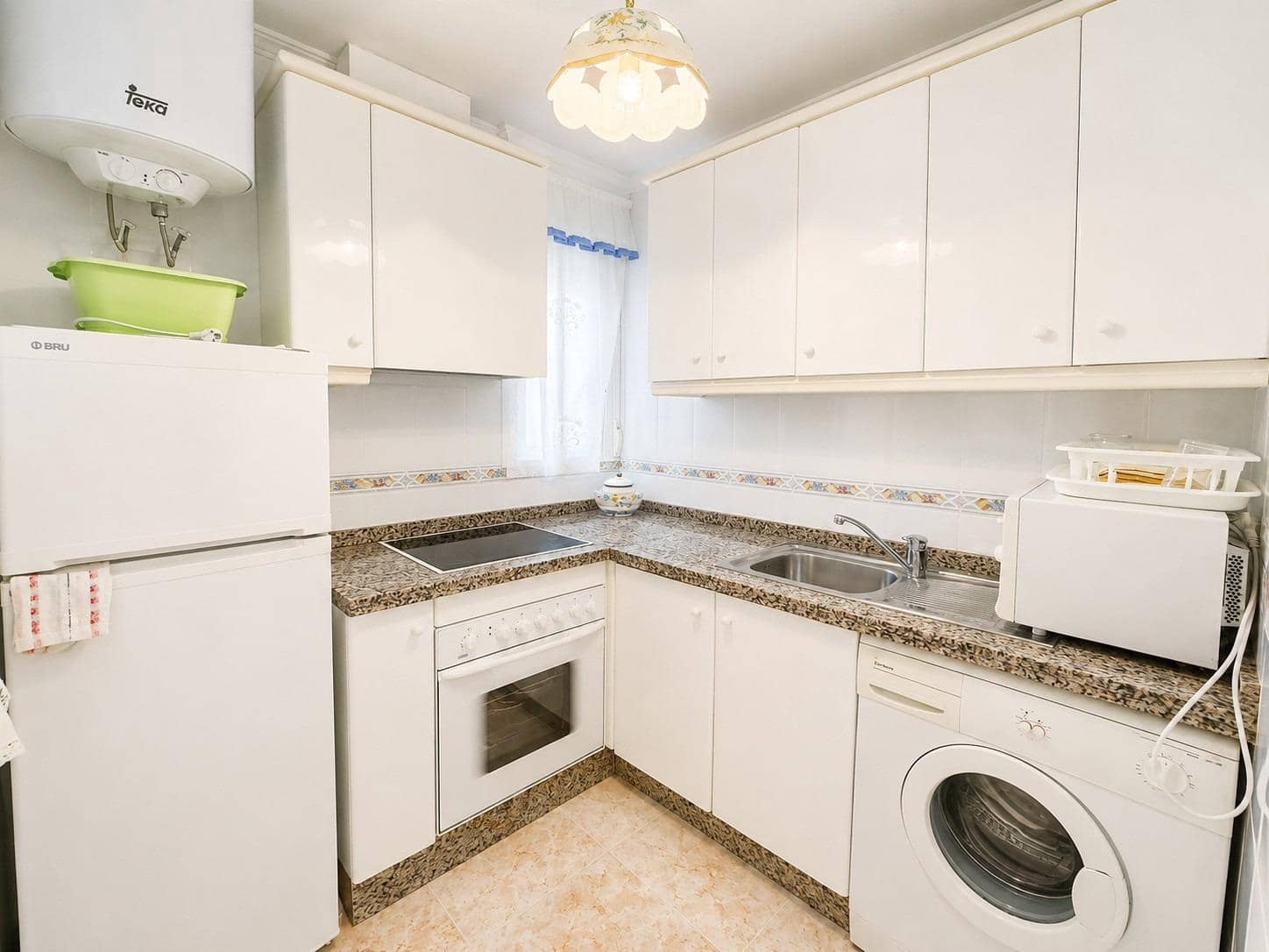 2 slaapkamer Appartement te koop in Torrevieja - € 149.000 (Ref: 9983487)