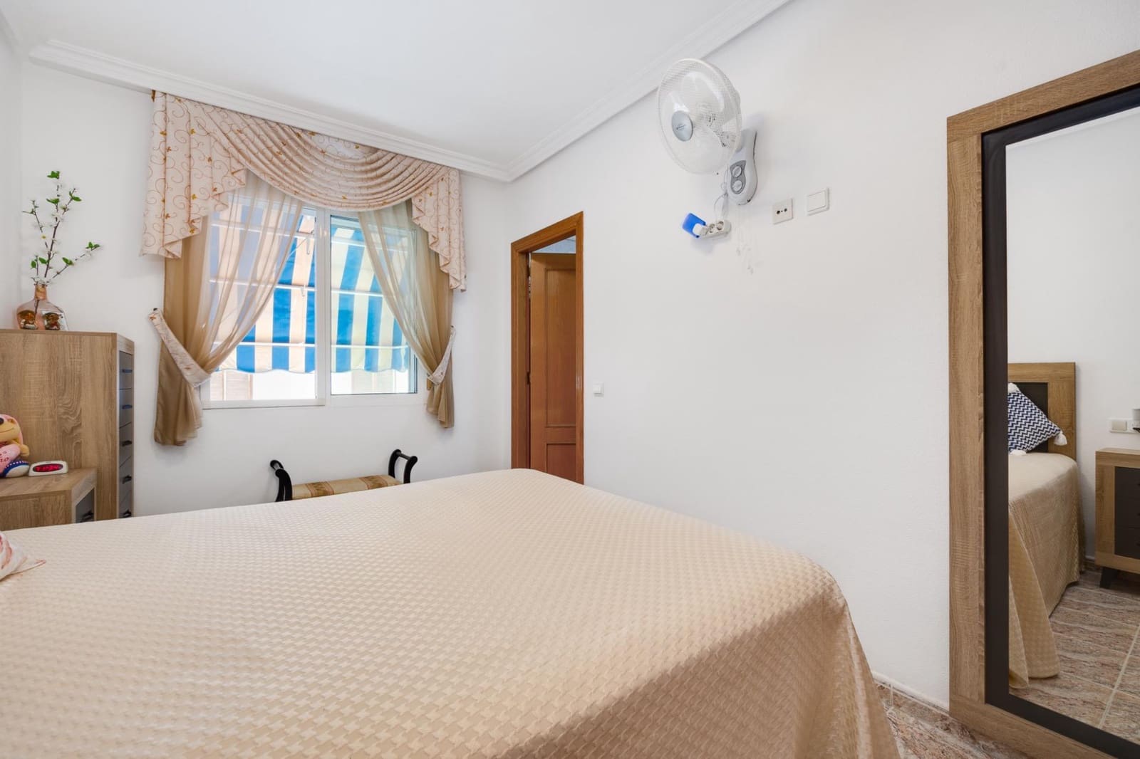 3 Zimmer Apartment zu verkaufen in Torrevieja - 179.900 € (Ref: 9983490)