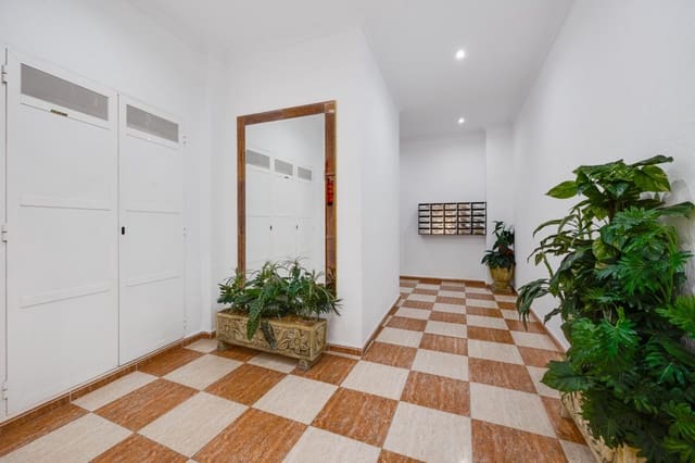 3 soveværelse Lejlighed til salg i Centro, Torrevieja - € 179.900 (Ref: 9983490)