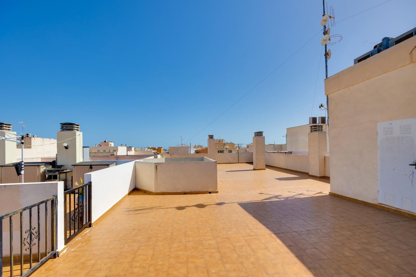 1 soveværelse Penthouse til salg i Torrevieja - € 140.000 (Ref: 9983492)