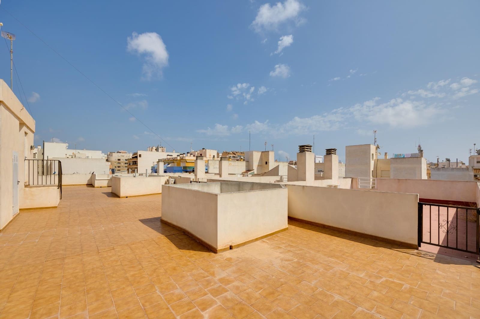 1 soveværelse Penthouse til salg i Torrevieja - € 140.000 (Ref: 9983492)