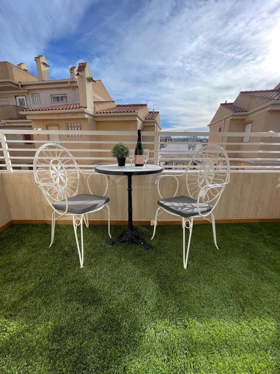 2 sovrum Lägenhet till salu i Torrevieja - 169 900 € (Ref: 9983498)
