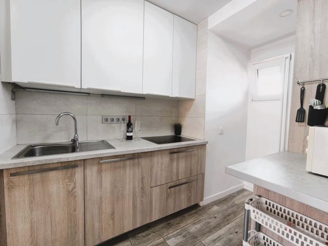 2 sovrum Lägenhet till salu i Torrevieja - 169 900 € (Ref: 9983498)